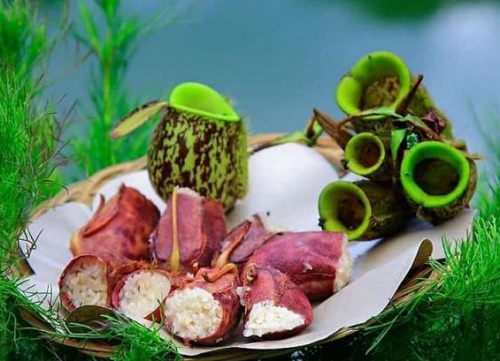 Kue Kantong Semar Khas Kalimantan Barat.