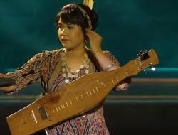 Indahnya Alunan Musik Sape Khas Dayak Di World Water Forum