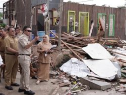 Walikota Samarinda Tinjau Pembongkaran Bangunan di Pinggiran SKM