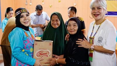 Ketua PPK Rachmawati Sambangi Korban Kebakaran di Desa Long Beluah