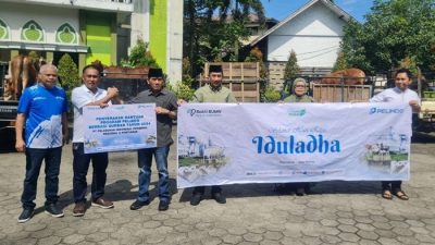 Pelindo Region 2 Pontianak Berbagi Hewan Kurban di Sekitar Pelabuhan