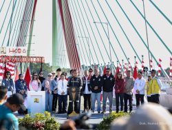 Jokowi Resmikan Jembatan Pulau Balang, Penghubung Balikpapan-Penajam
