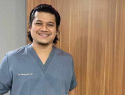 PB IDI Berikan Penghargaan untuk Dr Helmiyadi Kuswardhana