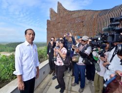 Hari Kedua di IKN, Presiden Tinjau Kawasan Istana Kepresidenan