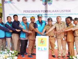 Permukiman SP 8 dan SP 9 Tanjung Buka Tersambung Aliran Listrik