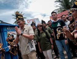 Apresiasi Sandiaga Uno ke Pokdarwis Jaga Kelestarian Pulau Derawan