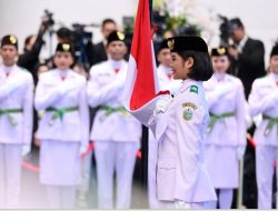 76 Paskibraka Dikukuhkan Presiden Jokowi di Istana Negara IKN