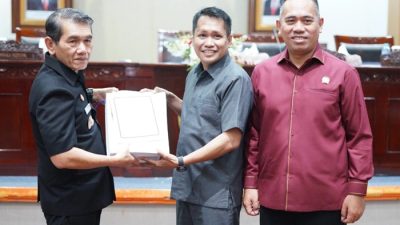 Pemkot Pontianak Bahas Dua Ranperda di DPRD