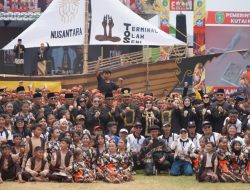 Sultan Ing Martadipura Buka ERAU Adat Kutai Pelas Benua 2024