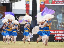 800 Penari Massal Meriahkan Pembukaan Festival ERAU 2024