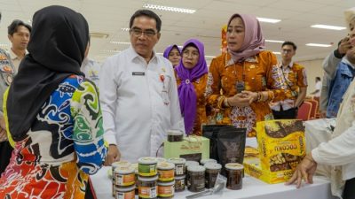 Sekprov Ajak UMKM Berinovasi Melalui Lomba Cipta Kreasi Oleh-Oleh
