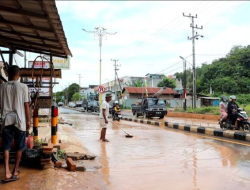 Stagen Banjir Tiap Hujan, Pengembang Perumahan Diminta Tanggung Jawab