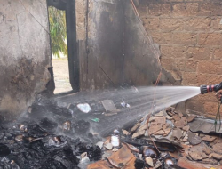 Kantor Desa Karang Indah Hangus, Pelayanan Dialihkan