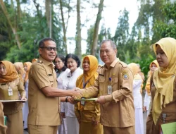 Pj Wali Kota Serahkan 27 DPA Dinkes Pontianak