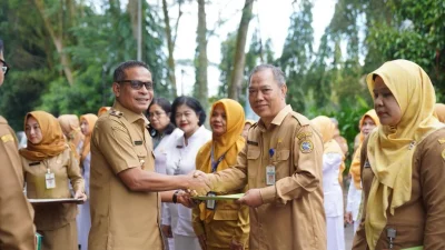 Pj Wali Kota Serahkan 27 DPA Dinkes Pontianak