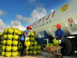 Kelangkaan Gas LPG Subsidi Bikin Harga Meroket