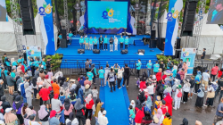 Pj Wali Kota beri hadiah umrah bagi peserta jalan santai HUT Banjarbaru