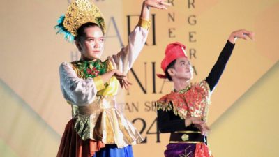 Peringati Hari Tari Sedunia, Ratusan Penari Tampil di Taman Budaya Kalsel