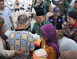 Disperindag ESDM Kalbar Salurkan 1.000 Paket Sembako Lewat Operasi Pasar Murah di Singkawang
