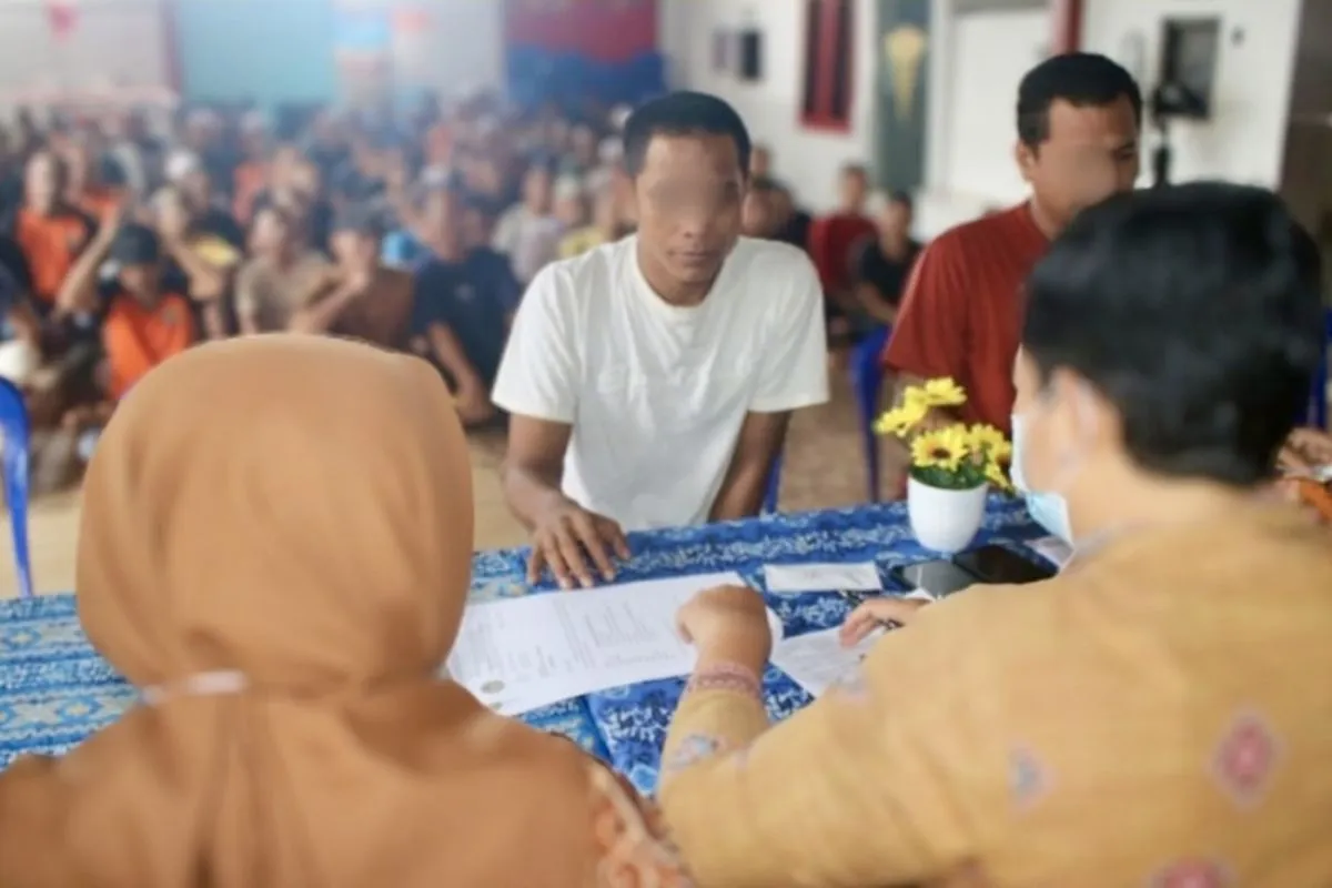 Istimewa - Para warga binaan pemasyarakatan (WBP) yang baru masuk mengikuti pemeriksaan kesehatan meliputi skrining HIV, sifilis, dan NAPZA di Banjarmasin, Kalimantan Selatan
