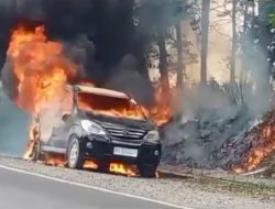 Mini Bus MPV Terbakar Usai Isi BBM di SPBU Kasarangan, Sopir Alami Luka Bakar