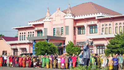 Pemkot Banjarbaru Gelar Upacara Hardiknas 2025 dengan Nuansa Kebhinekaan