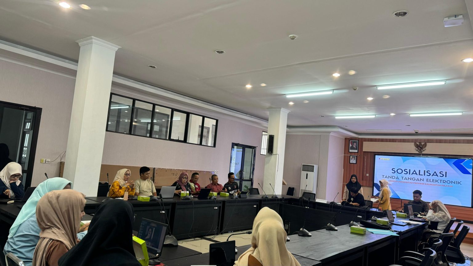 Daerah Tata Kelola Pemerintahan & Pelayanan Publik 23 Mei 2025 Tingkatkan Akuntabilitas Kinerja PNS, Diskominfo Kalsel Sosialisasikan Penggunaan TTE ke Dinas PMD Kalsel