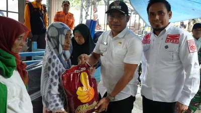 Pemkab Kotabaru Salurkan Bantuan untuk Korban Kebakaran di Pulau Laut Sigam