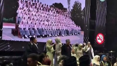 Tangkapan layar video Viral Perpisahan SMAN 1 Sungai Tabuk di Klub Malam