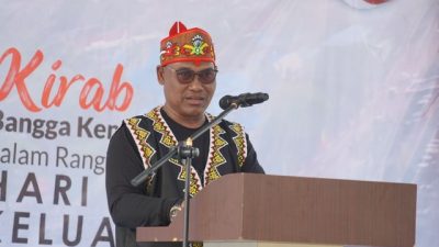 Kepala Perwakilan Kementerian Kependudukan dan Pembangunan Keluarga, BKKBN Prov. Kalteng Sunarto saat menyampaikan laporannya