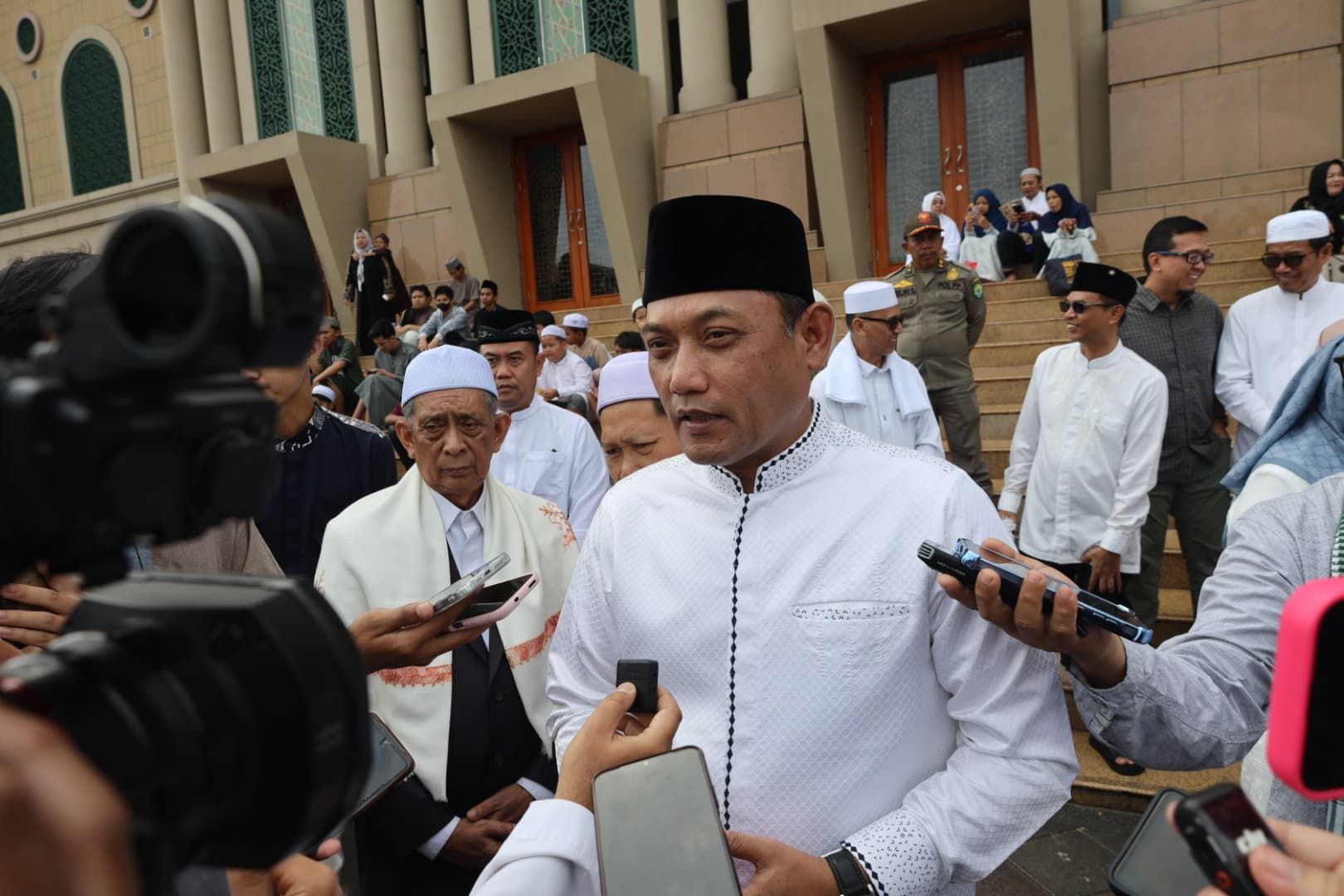 Pemprov Kaltim Bagikan 21 Sapi Kurban untuk Umat