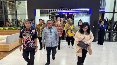 ubernur Kaltara Sambut Wakil Ketua Komisi VII Lamhot Sinaga di Tanjung Selor