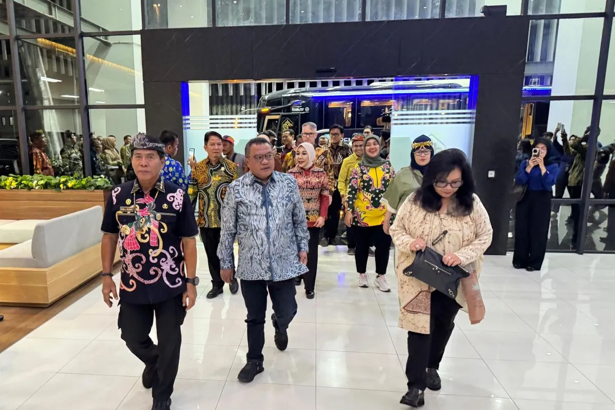 ubernur Kaltara Sambut Wakil Ketua Komisi VII Lamhot Sinaga di Tanjung Selor