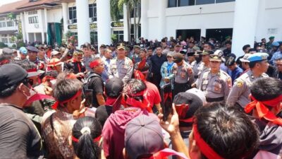 Kepala Daerah Turun Tangan! Ini Pernyataan Tegas Bupati Erlina Soal Konflik Warga Sadaniang dan PT AHAL