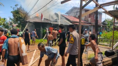 Awalnya Cekcok Rumah Tangga, Pria di Kubu Raya Bakar Kasur hingga Rumah Ludes Dilalap Api