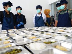 20 Siswa Diduga Keracunan Usai Santap Makan Bergizi Gratis, Pihak Yayasan Ungkap Kejanggalan