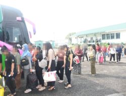 201 WNI Dipulangkan dari Malaysia Lewat Entikong Usai Jalani Masa Hukuman Tahanan