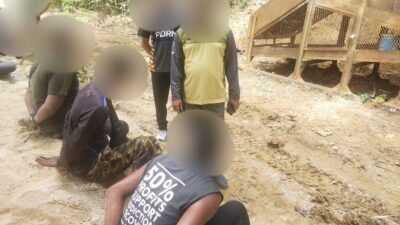 Menambang Emas Ilegal di Malaysia, Tiga WNI Ditangkap PDRM Jeli Bersama Alat Berat