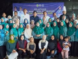 TP PKK Sambas Dorong Ibu-Ibu Temajuk Olah Hasil Perikanan Lokal, Jaga Potensi Ubur-ubur jadi Oleh-oleh Khas Daerah