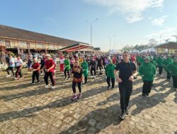 Penuh Semangat! Ribuan Warga Meriahkan HUT Ke-26 Landak Lewat Senam Zumba