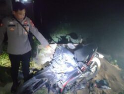 Pengendara Motor Tewas di Tempat: Tabrak Belakang Truk Trailer yang Berhenti di Sungai Kakap