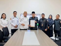 Perkuat Sosialisasi Demokrasi, Bawaslu Kalbar dan Kemenag Kalbar Teken MoU