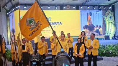 GANTIKAN Maman Abdurahman, Ichfany Resmi Pimpin Golkar Kalbar Periode 2025–2030