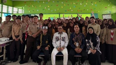Syarif Melvin Alkadrie Apresiasi Sikap Kritis Siswa SMAN 6 Pontianak