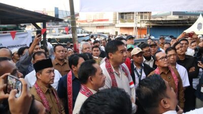 Gubernur Ria Norsan bersama Menteri PKP dan Mendagri Tinjau Penataan Kawasan Kumuh Desa Parit Baru