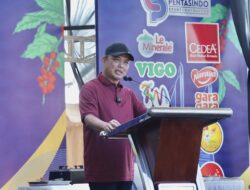 LONTONG Sukadana Pecahkan Rekor Dunia, Ria Norsan Sebut Kuliner Kalbar Dorong Pertumbuhan Ekonomi