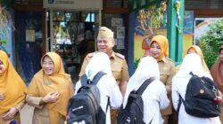 Sekda Kalbar Harisson Gaungkan Gerakan Ayah Mengantar Anak Sekolah
