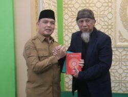 Gubernur Ria Norsan Terima Wakaf Alquran, Apresiasi Distribusi Hingga Pelosok Kalbar