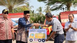 HADAPI Dampak Kemarau KIPP dan PT CMI Siagakan Truk Air untuk Kayong Utara