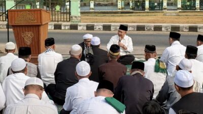 DM Ikkramat Gelar Salat Istisqa di Keraton Matan, Bupati Alex Ajak Warga Perkuat Ikhtiar